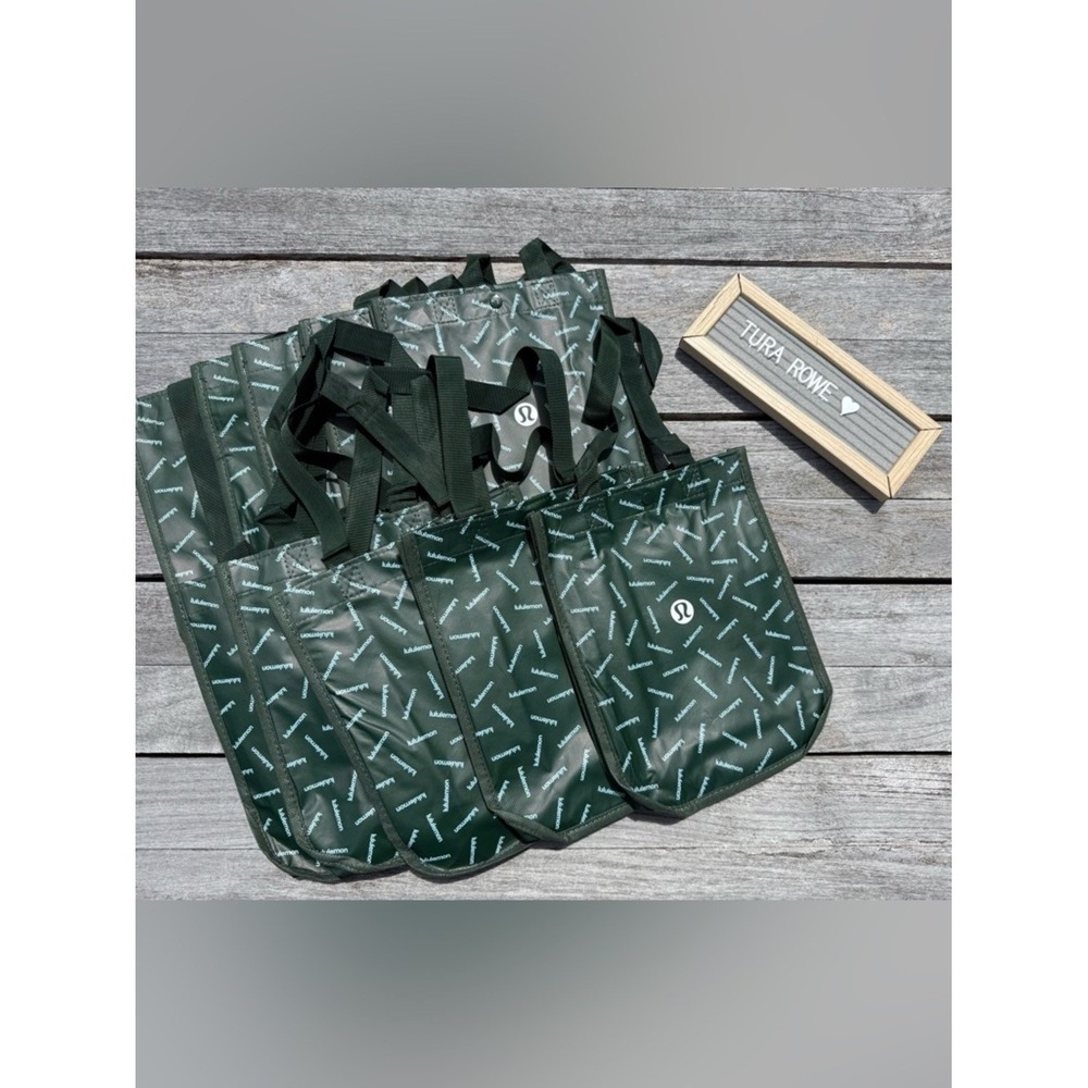 Lululemon Green Reusable Small Shopping Bags (10 Pack) Logo Tote Gift Bags NWT